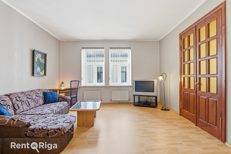 Riharda Vāgnera iela 8, Rīga