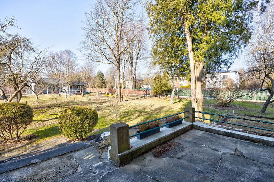 Mežotnes iela 38, Rīga