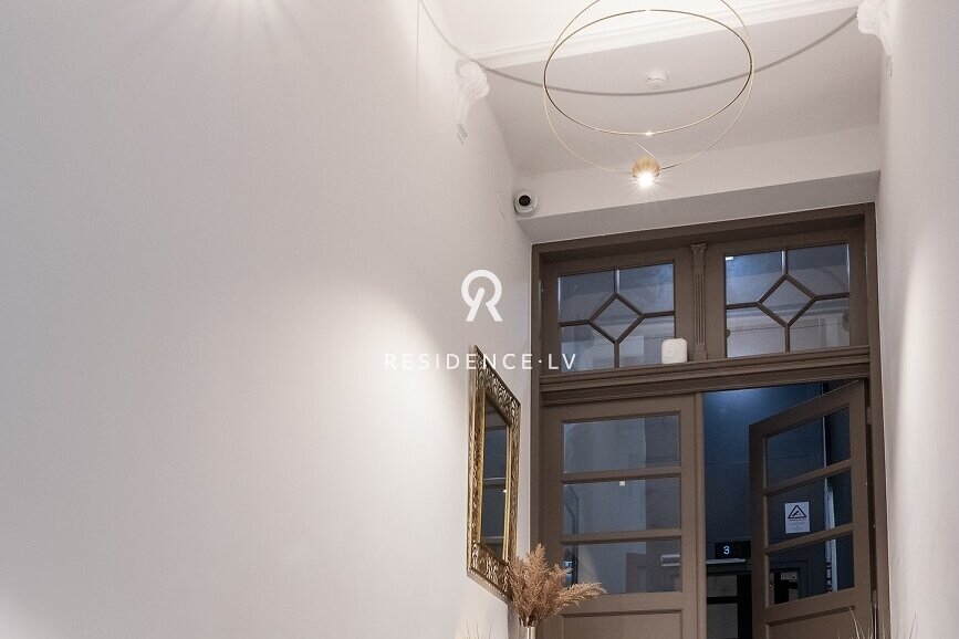 Pulkveža Brieža iela 10, Rīga