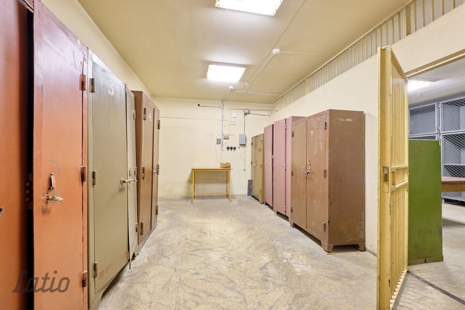 Vaļņu iela 11, Rīga