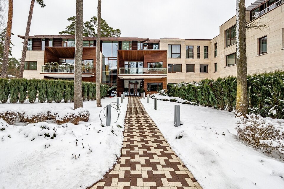 Dzintaru prospekts 36, Jūrmala