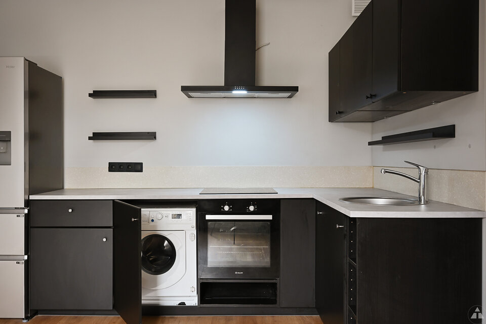 Ropažu iela 98, Rīga