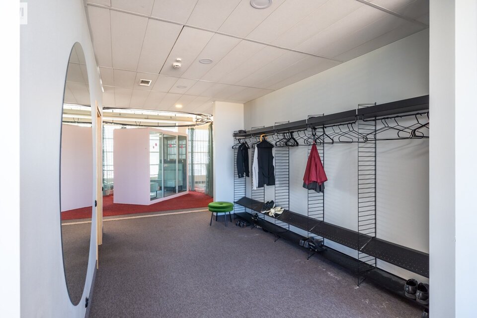 Skanstes iela 12, Rīga