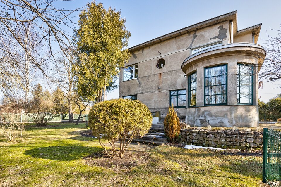 Mežotnes iela 38, Rīga