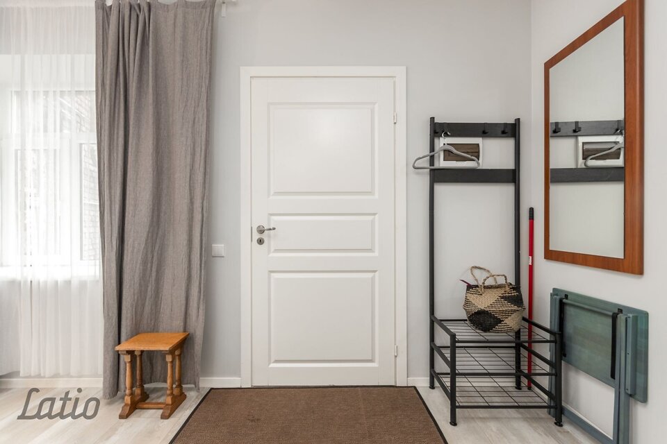 Mazā Piena iela 12, Rīga