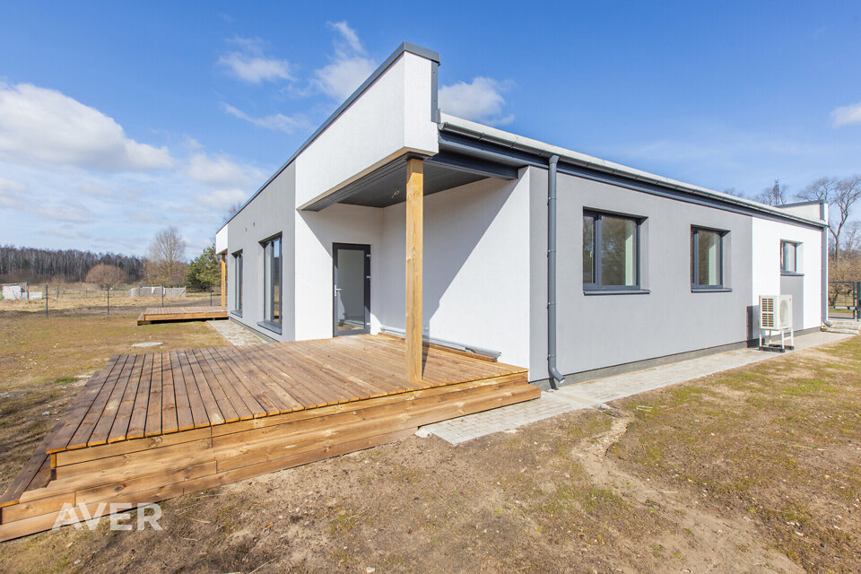 Dzirnezera iela 4a-1, Līči, Ropažu nov.