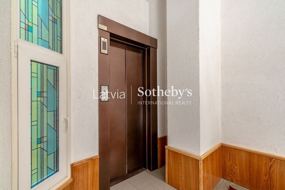 Raiņa bulvāris 3, Rīga