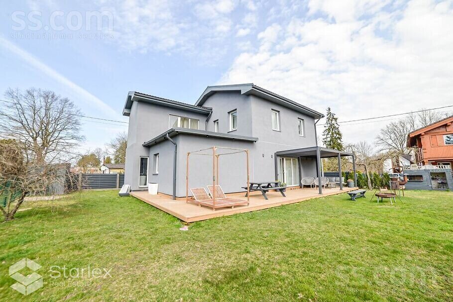 Mazā Sporta iela 11, Carnikava, Ādažu nov.