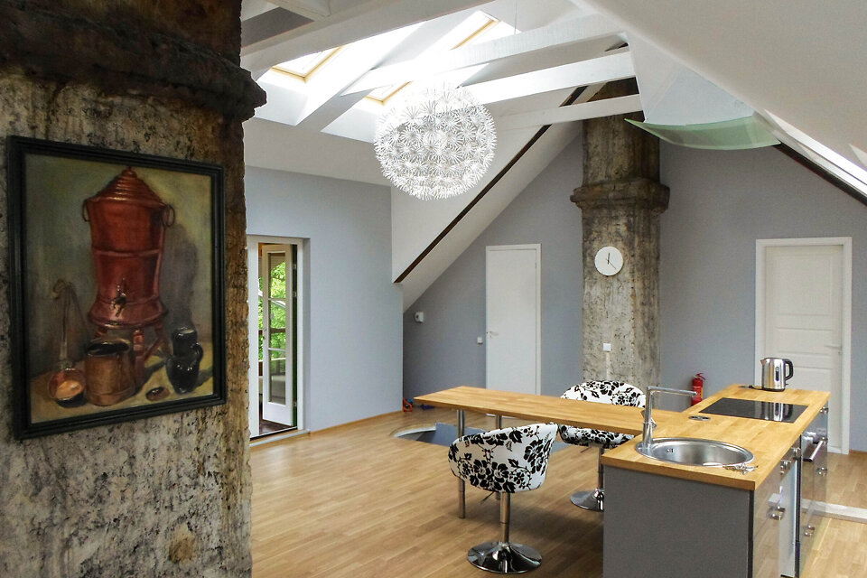 Bruņinieku iela 79, Rīga