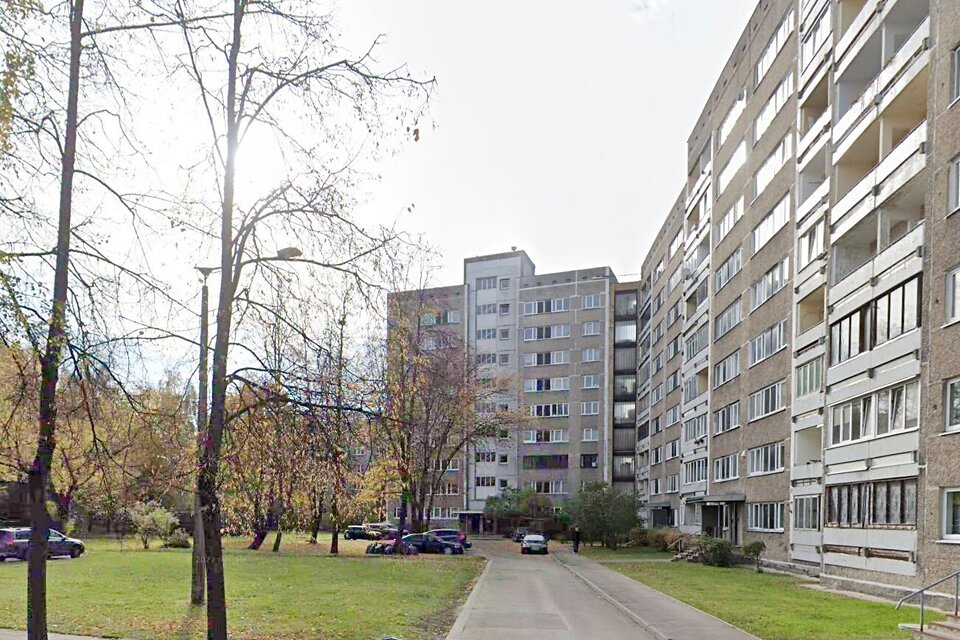 Zirņu iela 5, Rīga