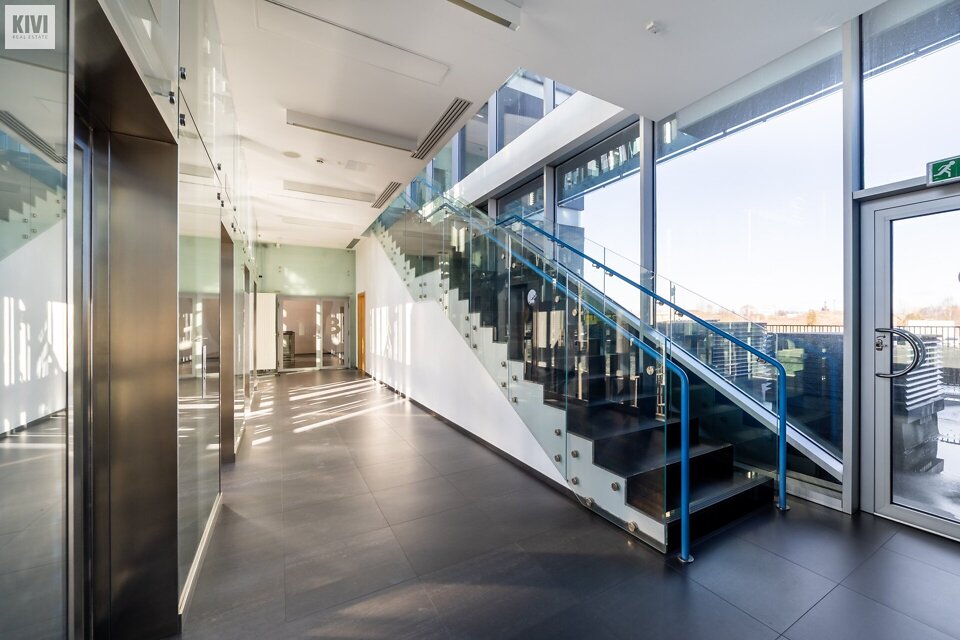 Skanstes iela 12, Rīga