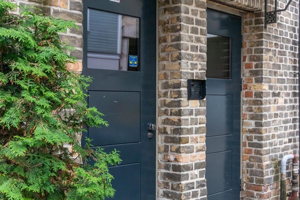 Sparģeļu iela 10, Rīga