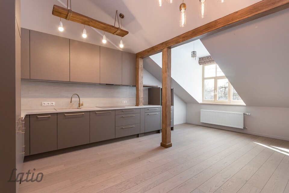 Slokas iela 21, Rīga