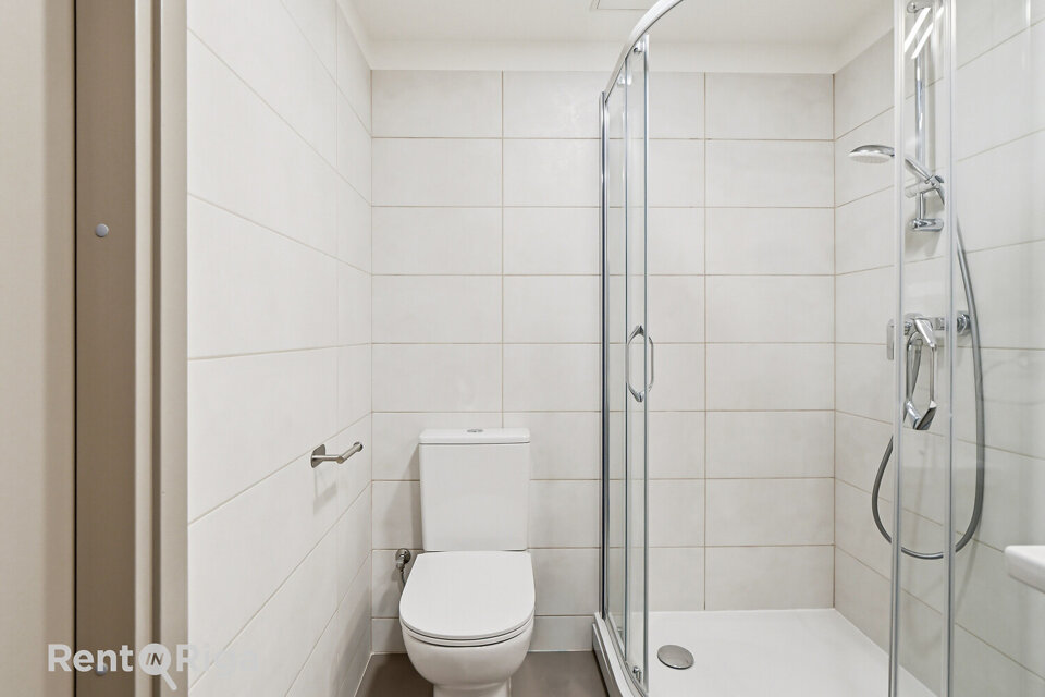 Dzelzavas iela 104, Rīga