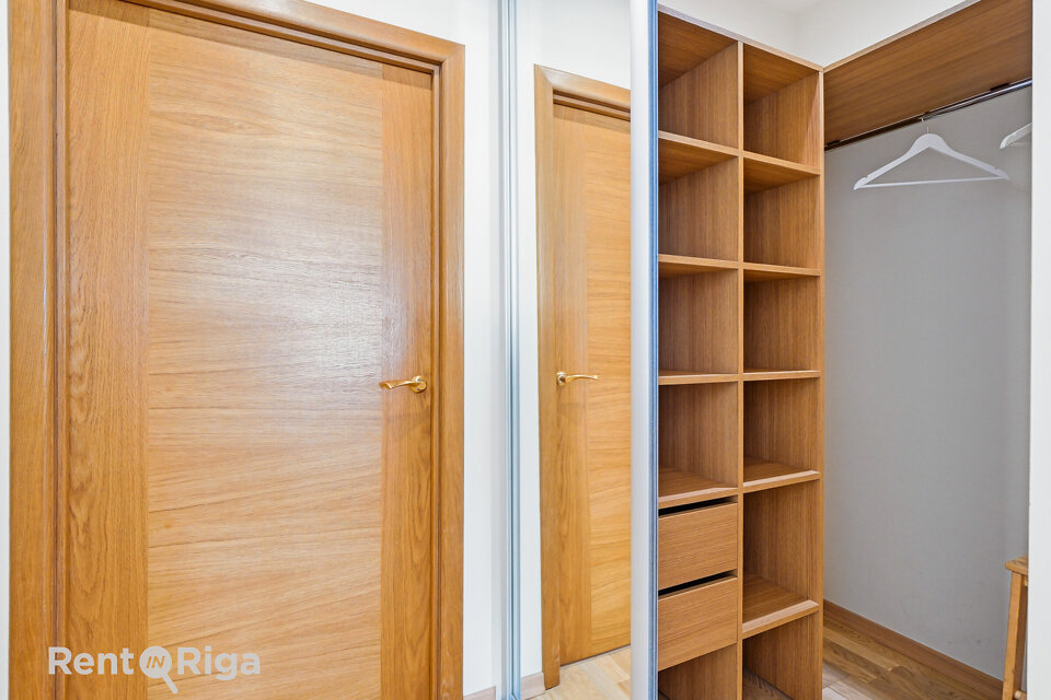 Dzirnavu iela 113A, Rīga