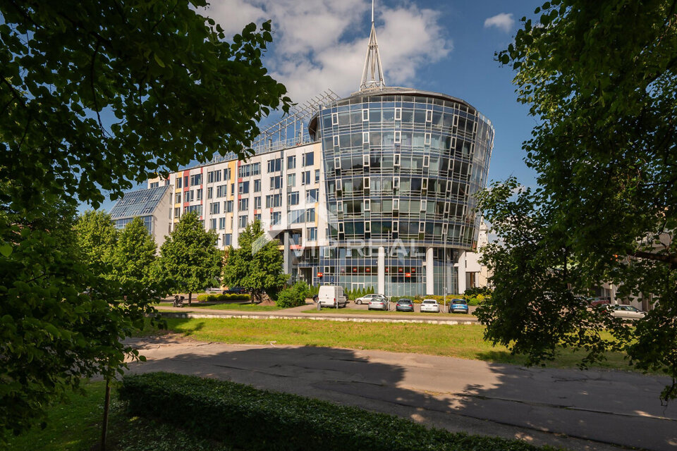 Republikas laukums 3, Rīga