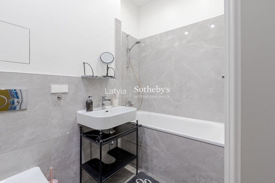 Blaumaņa iela 12, Rīga