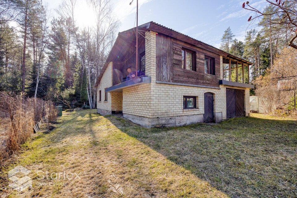 Aļņu iela 24, Saulkrastu nov.