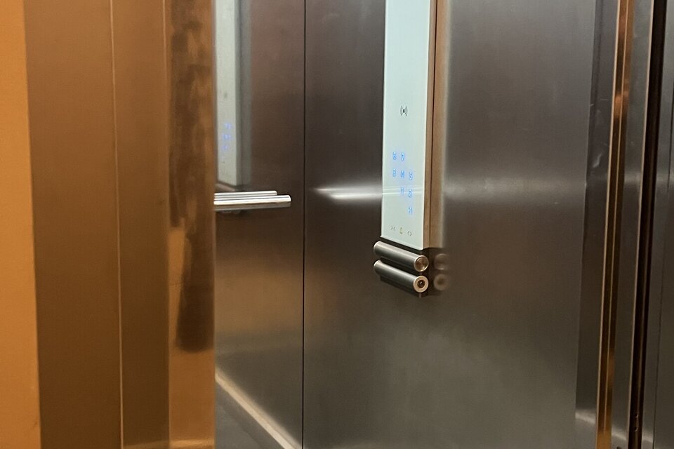 Silmaču iela 1, Rīga