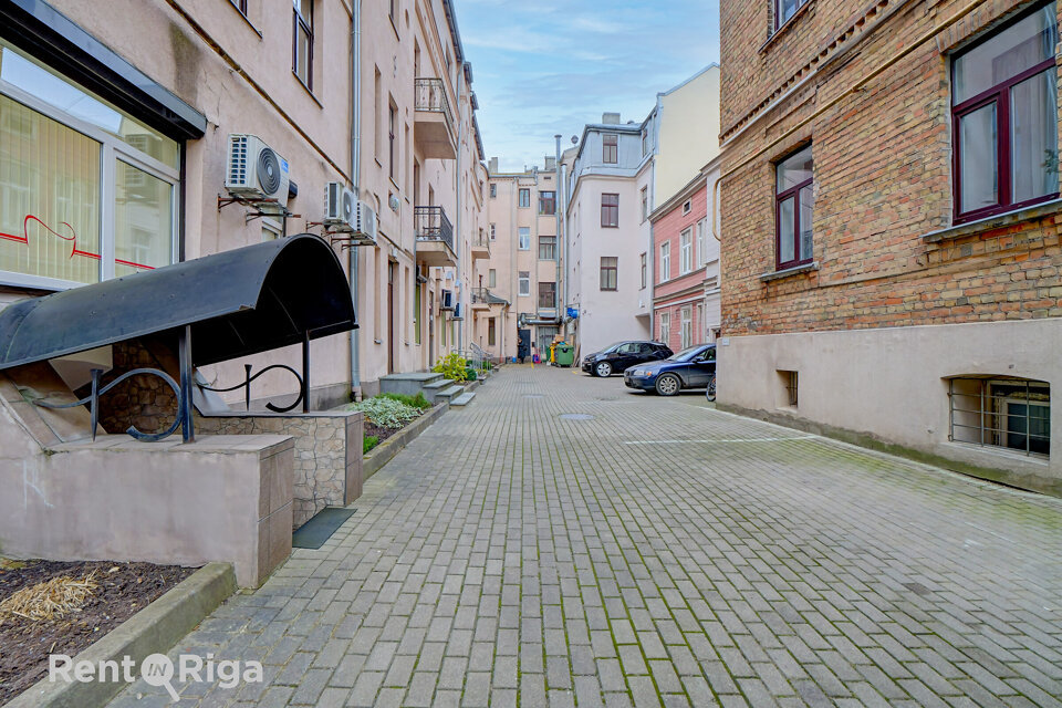 Stabu iela 30, Rīga