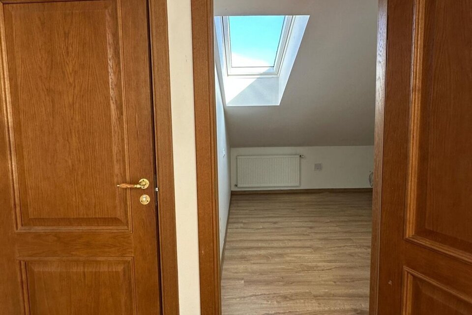 Sparģeļu iela 10, Rīga