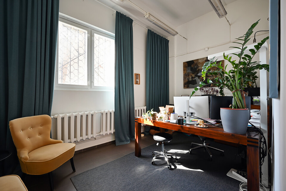 Elvīras iela 1B, Rīga