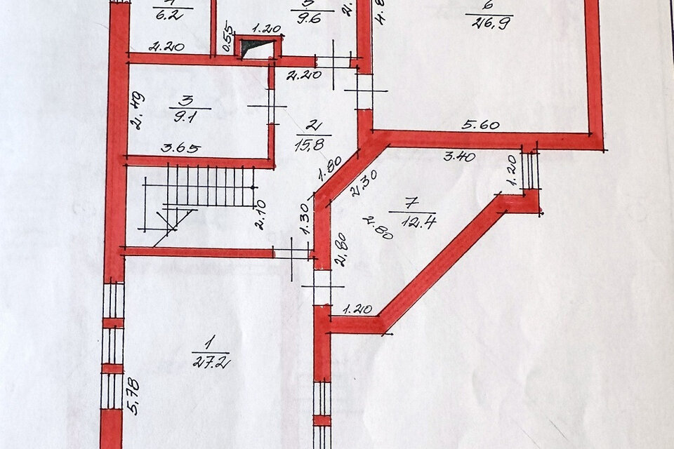 Tulpju iela 11, Rīga