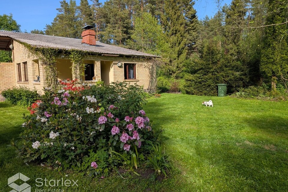 Aļņu iela 24, Saulkrastu nov.