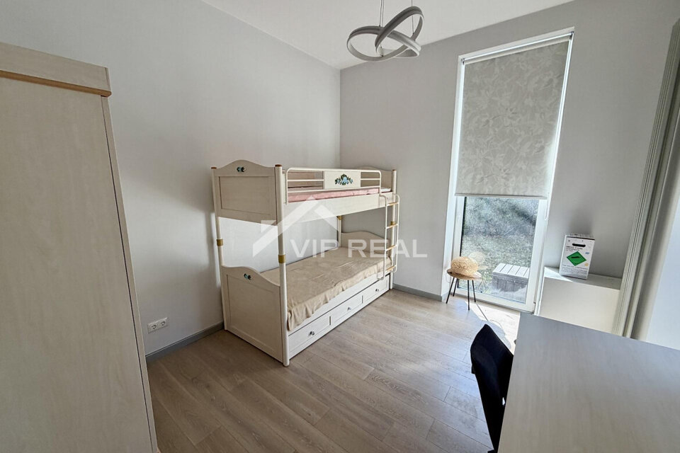 Rīgas iela 90, Jūrmala