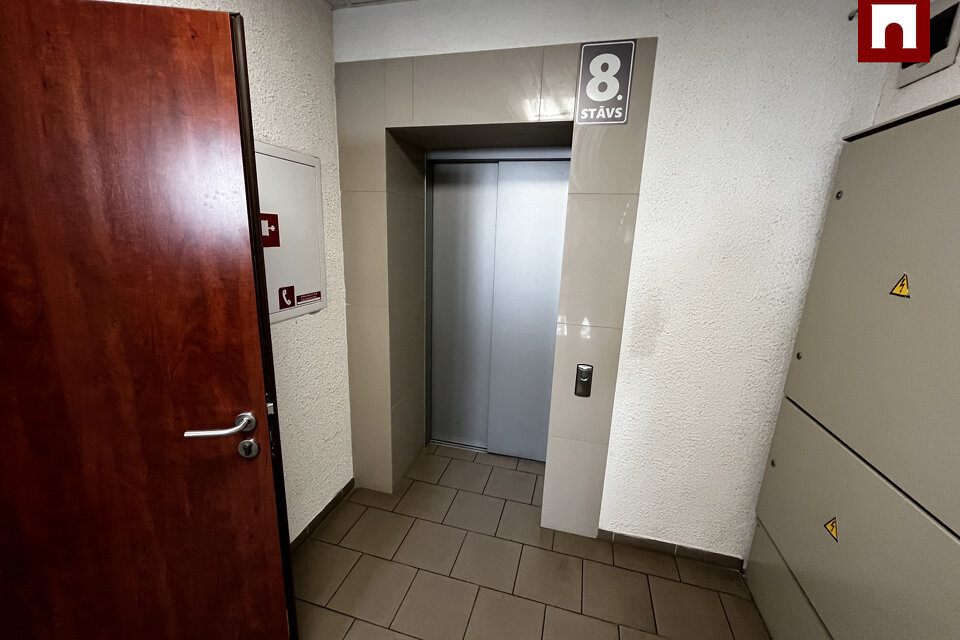 Klusā iela 18, Rīga