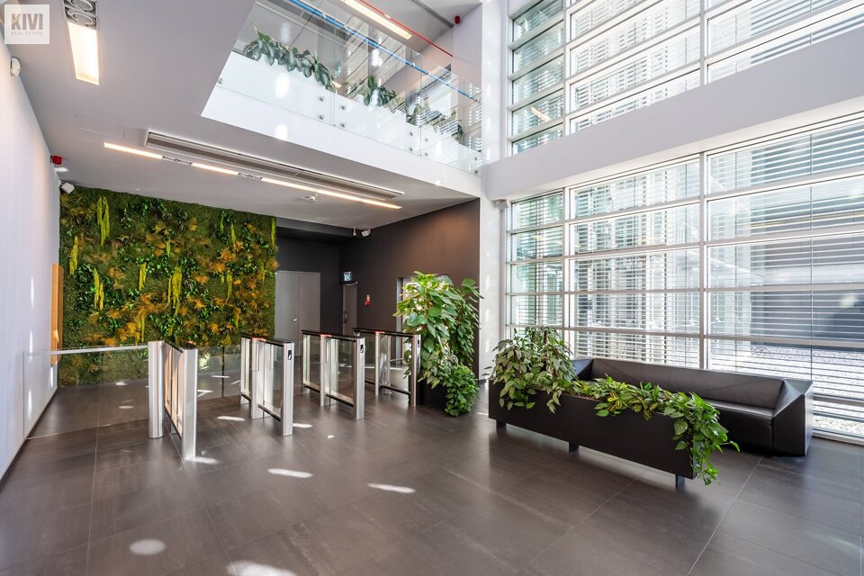 Skanstes iela 12, Rīga