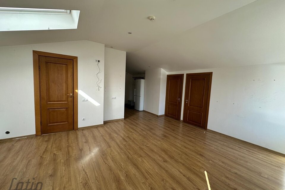 Sparģeļu iela 10, Rīga