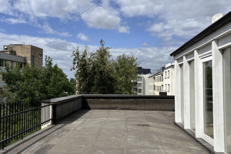 Zaubes iela 2, Rīga