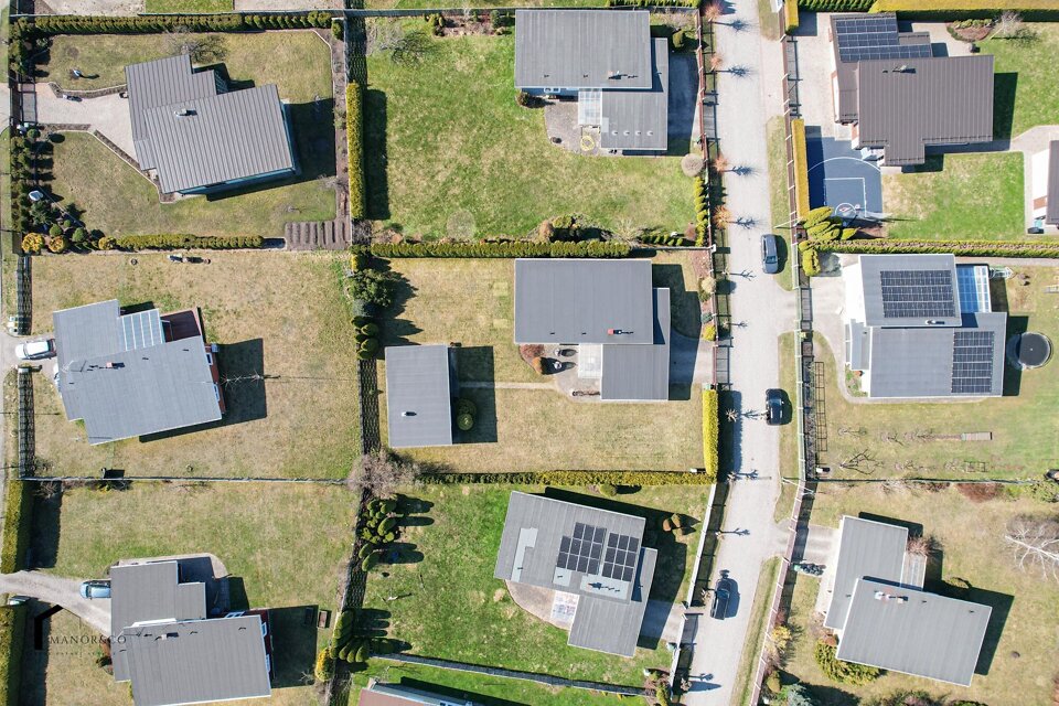 Aroniju iela 11, Ropažu nov.