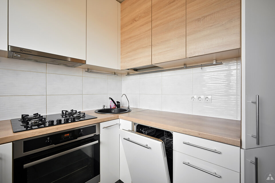 Jāņa Endzelīna iela 5, Rīga