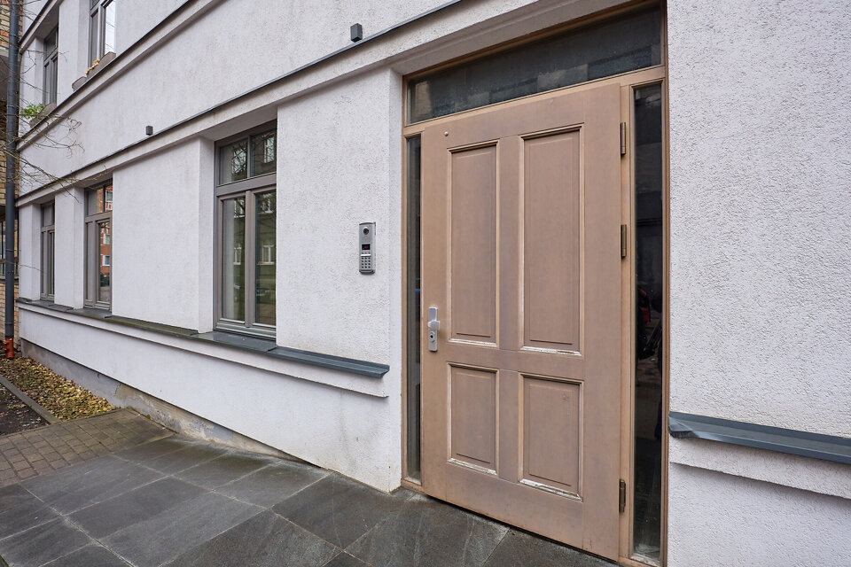 Silmaču iela 1, Rīga