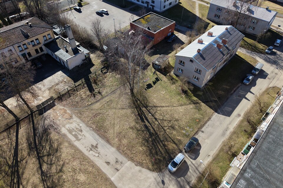 Oškalna iela 9, Jūrmala