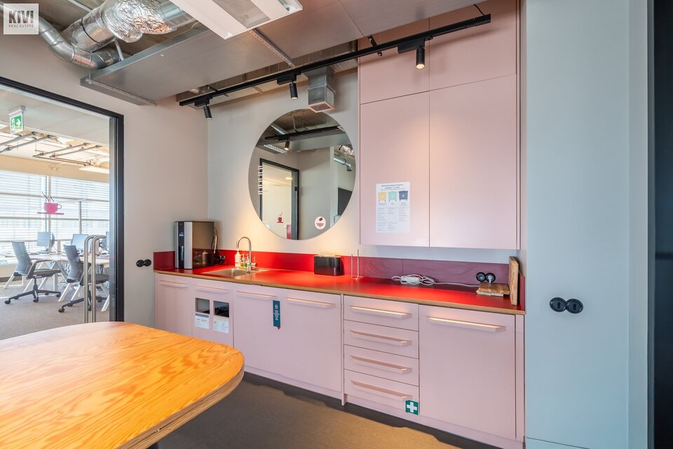 Skanstes iela 12, Rīga