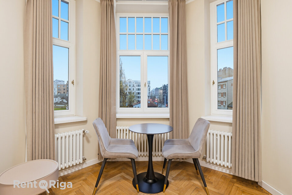 Valdemāra 61, Rīga
