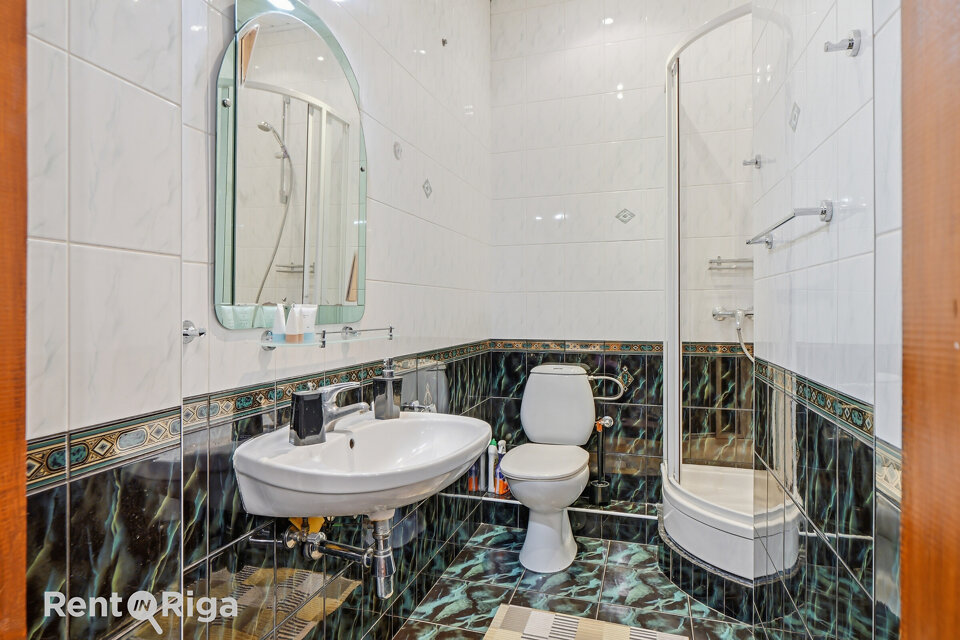 Riharda Vāgnera iela 8, Rīga