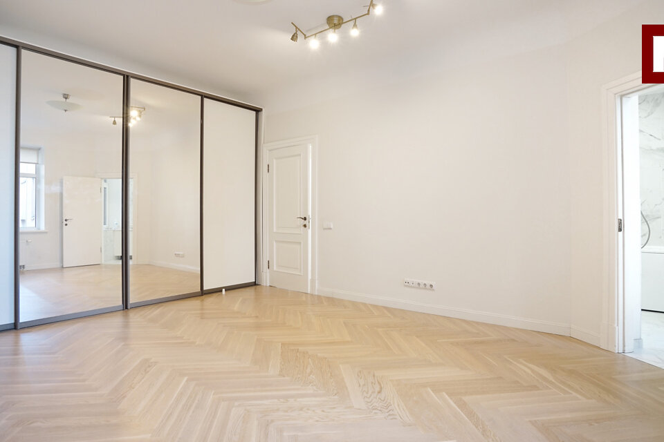 Dzirnavu iela 1, Rīga