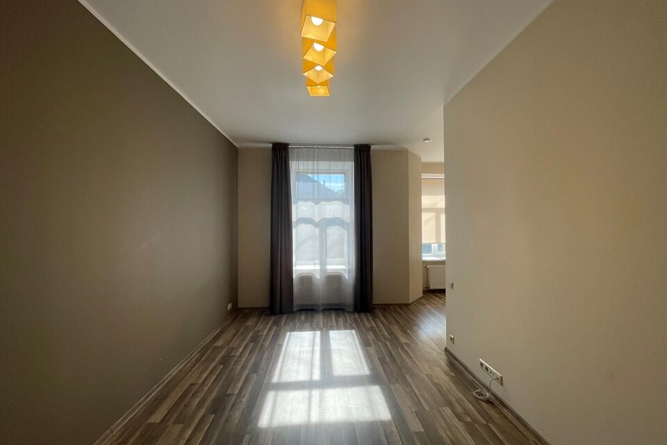 Brīvības iela 102, Rīga