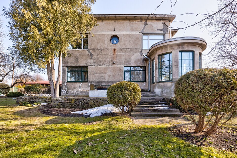 Mežotnes iela 38, Rīga