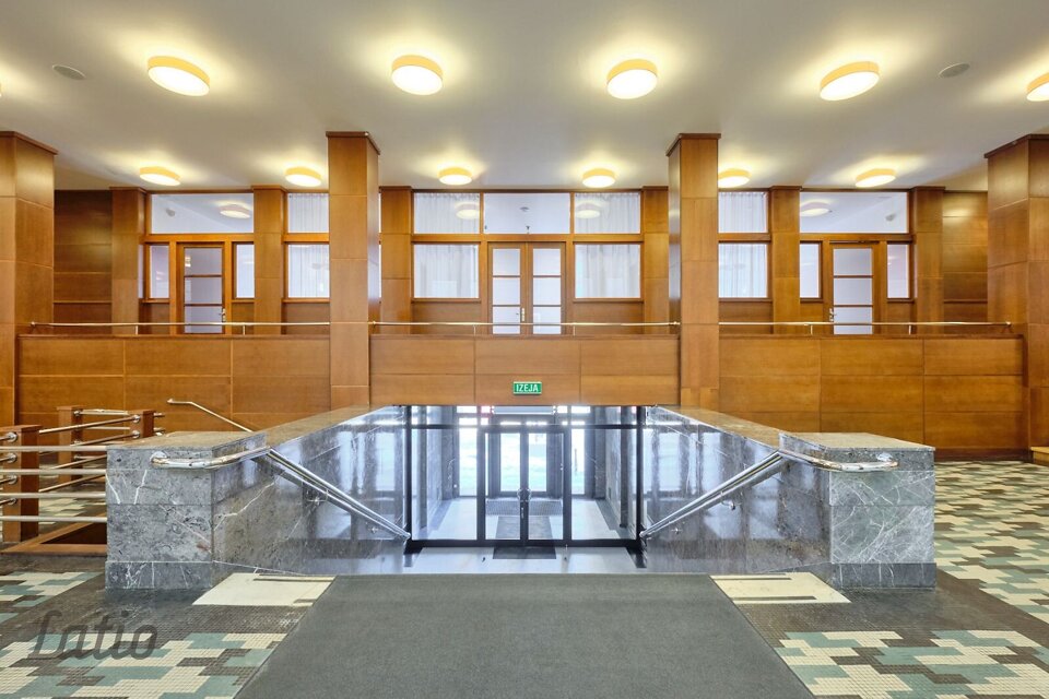 Vaļņu iela 11, Rīga