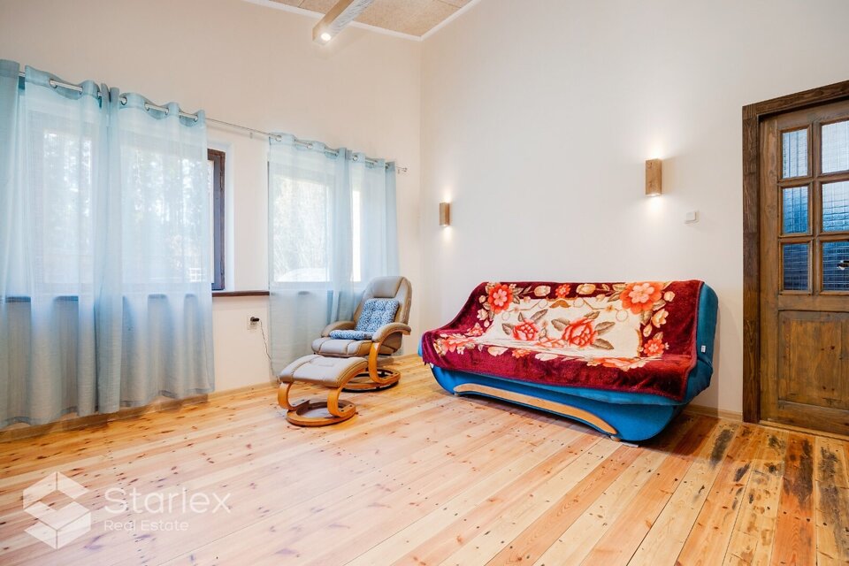 Aļņu iela 24, Saulkrastu nov.