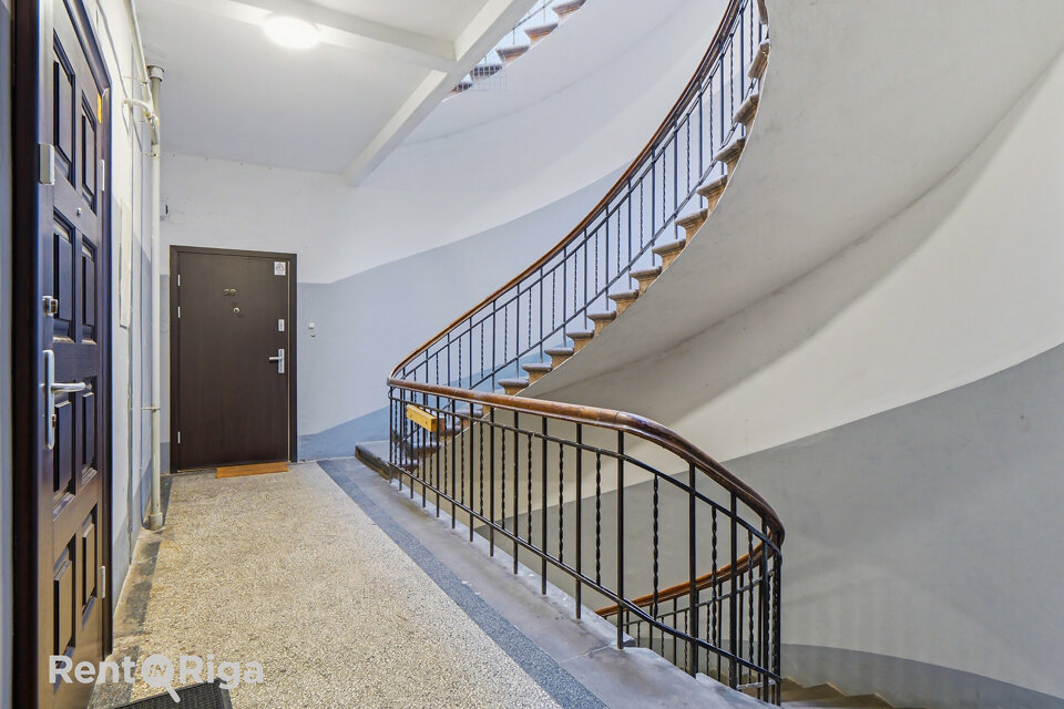 Dzirnavu iela 113A, Rīga