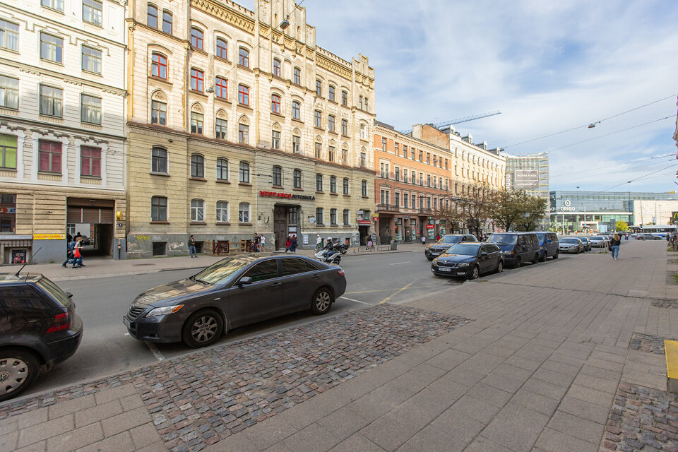 Merķeļa iela 8, Rīga