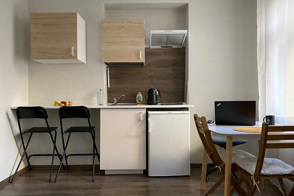 Alūksnes iela 1, Rīga