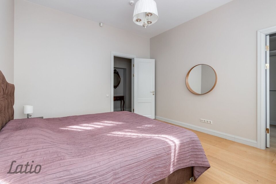 Dubultu prospekts 19, Jūrmala