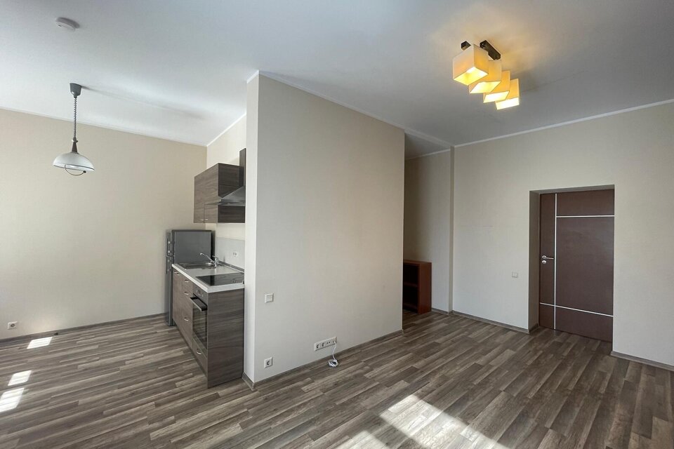 Brīvības iela 102, Rīga